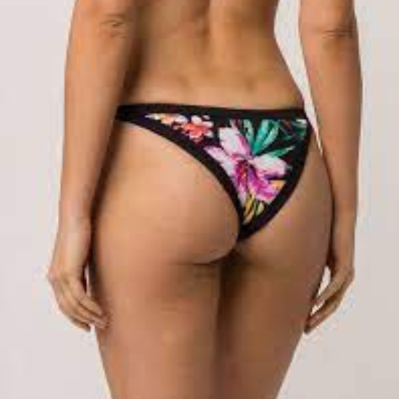 Hurley Other - NWT $45 HURLEY SWIM QUICK DRY GARDEN CHEEKY SWIM BIKINI BOTTOM